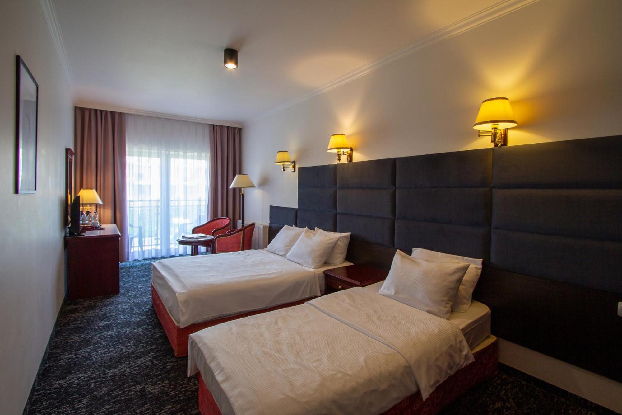 Royal Park Hotel & Spa Mielno  Exterior photo