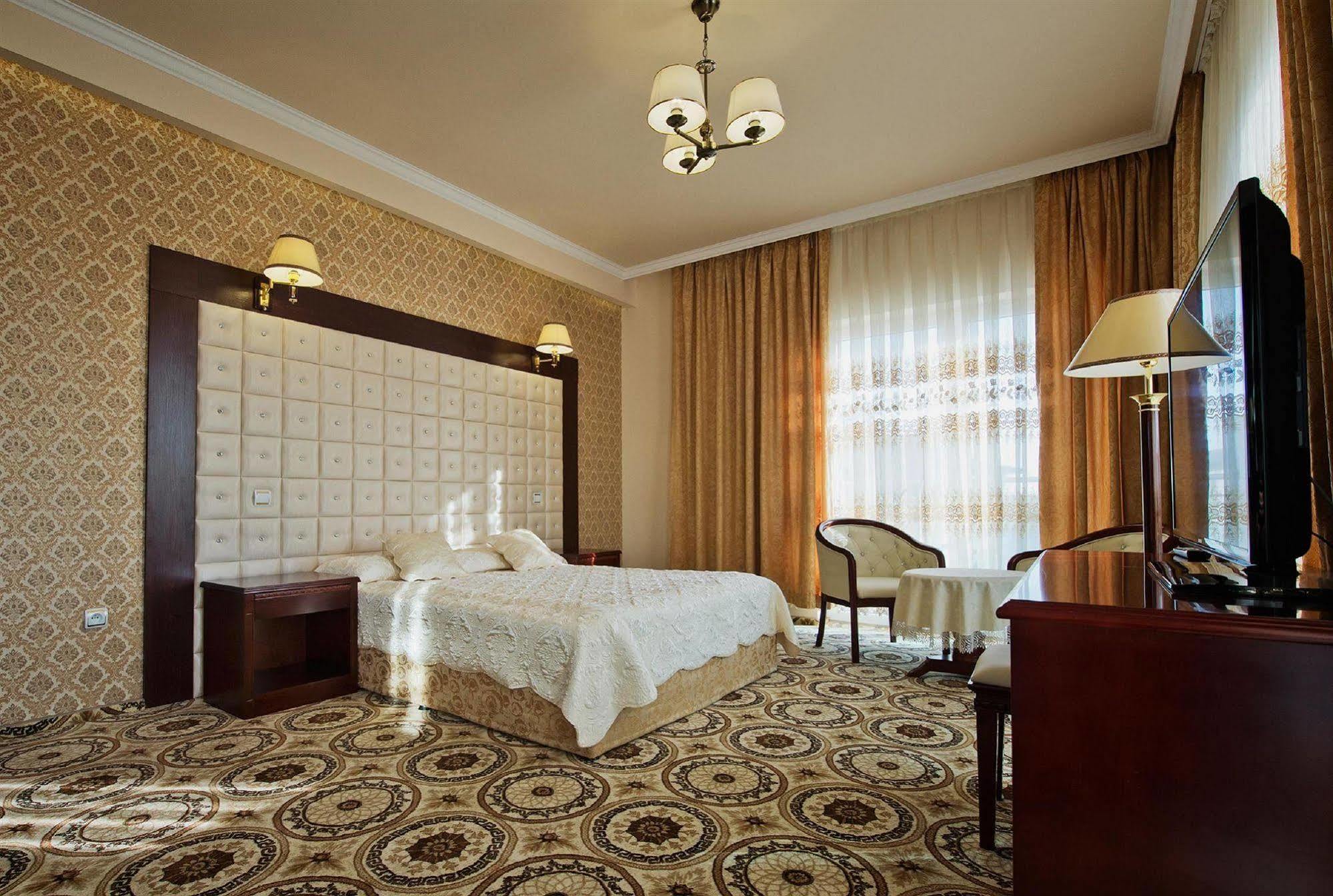 Royal Park Hotel & Spa Mielno  Exterior photo